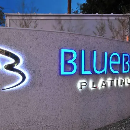 מלון Blue Bay Platinum מרמריס