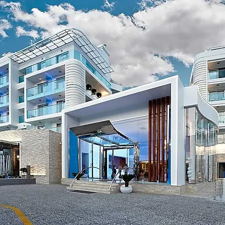 Blue Bay Platinum Szálloda