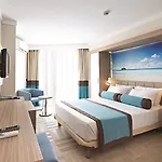 فندق بلو بي بلاتينيوم 5*